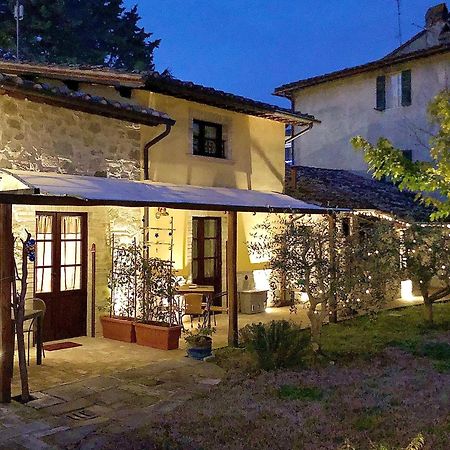 Il Cortile Delle Rose Holiday House بيرودجا المظهر الخارجي الصورة